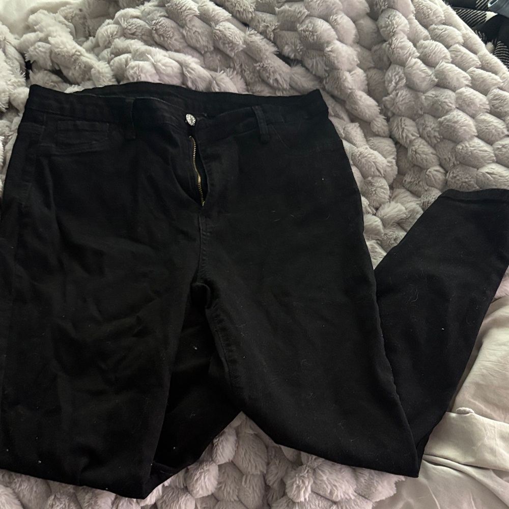 SHEIN Black Skinny Jeans